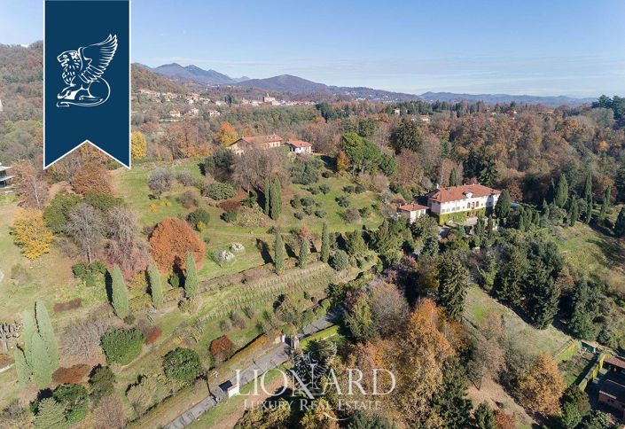 Image No.40-8 Bed Villa for sale