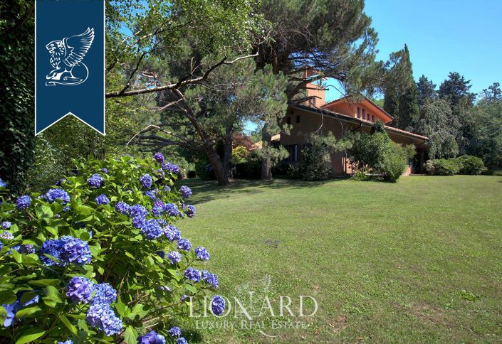 Image No.9-5 Bed Villa for sale