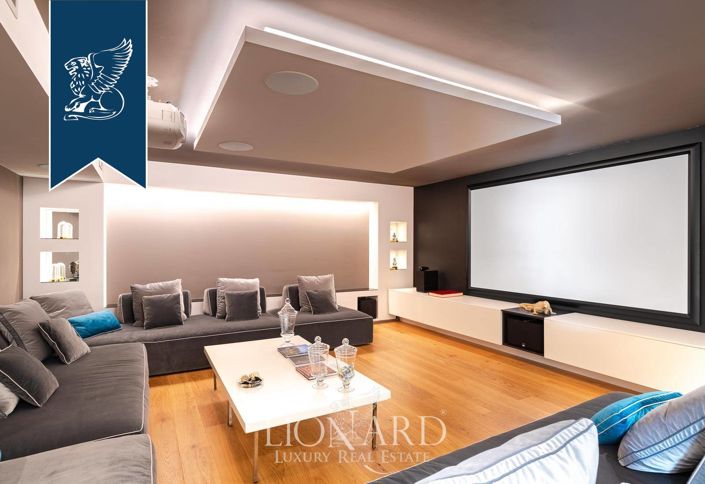 Image No.12-7 Bed Villa for sale