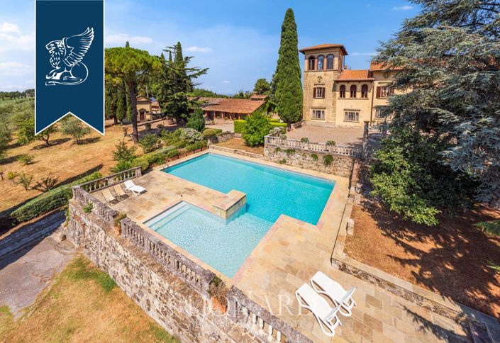 Image No.9-31 Bed Farmhouse for sale