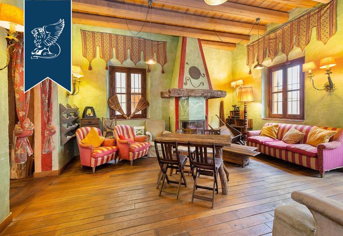 Image No.17-10 Bed Hotel for sale