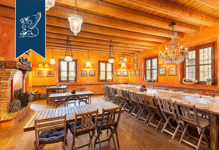 Image No.23-10 Bed Hotel for sale