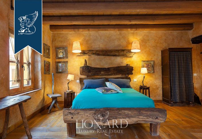 Image No.28-10 Bed Hotel for sale