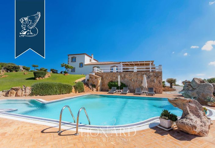 Image No.13-8 Bed Villa for sale