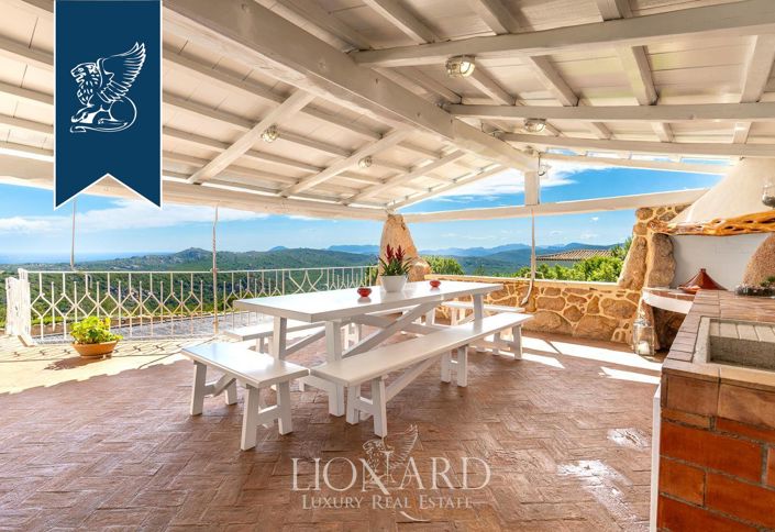 Image No.17-8 Bed Villa for sale