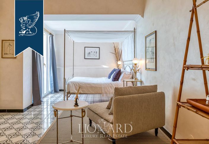 Image No.17-8 Bed Villa for sale