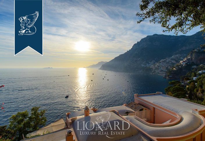 Image No.20-8 Bed Villa for sale