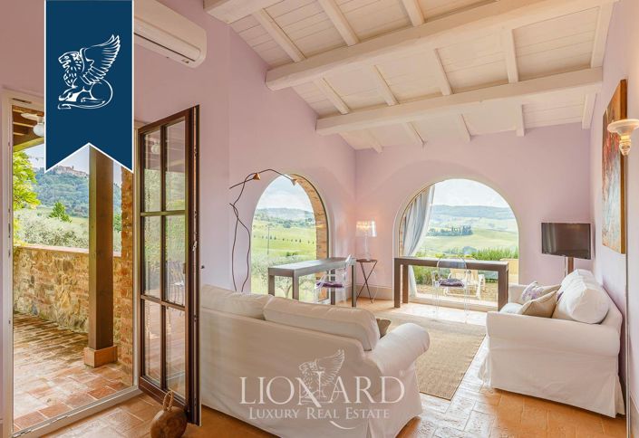 Image No.16-8 Bed Hotel for sale