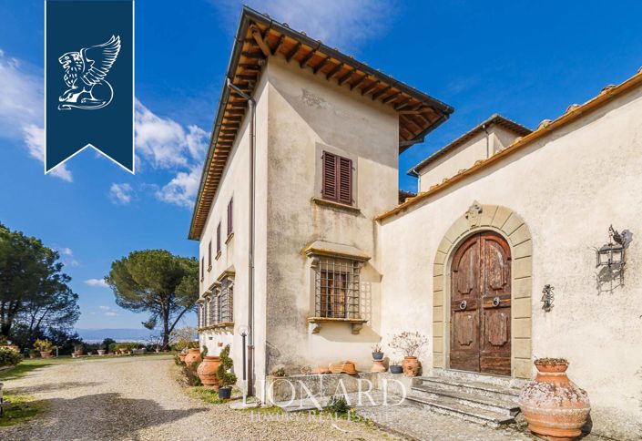 Image No.10-10 Bed Villa for sale