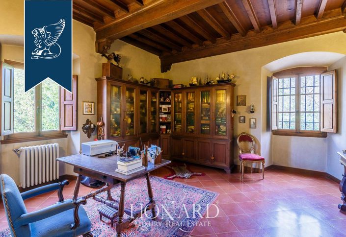 Image No.28-10 Bed Villa for sale