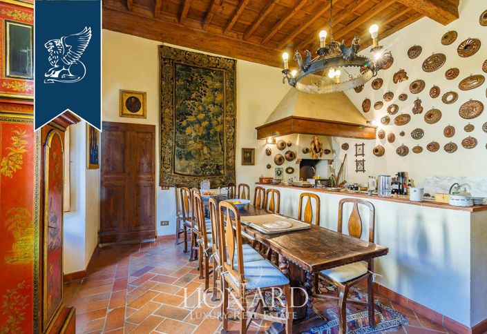 Image No.32-10 Bed Villa for sale