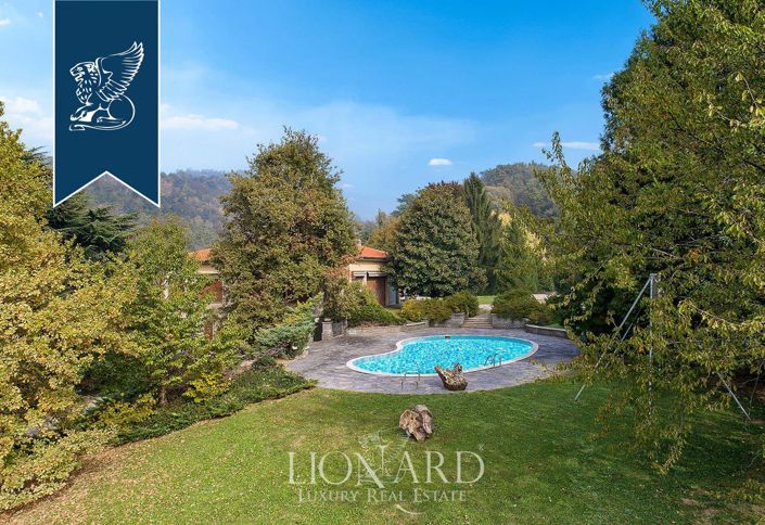 Image No.5-13 Bed Villa for sale