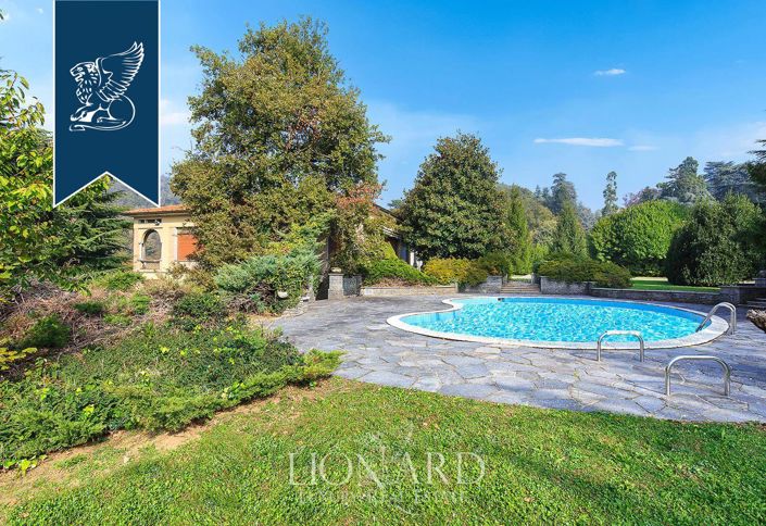 Image No.7-13 Bed Villa for sale