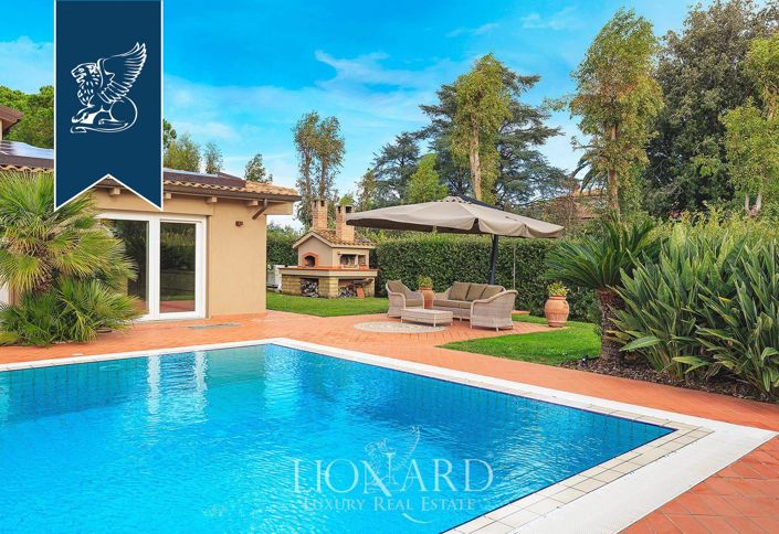 Image No.5-8 Bed Villa for sale