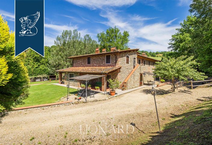 Image No.21-22 Bed Farmhouse for sale