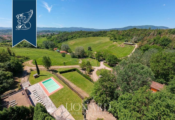 Image No.5-22 Bed Farmhouse for sale