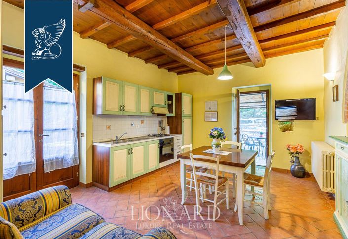 Image No.53-22 Bed Farmhouse for sale