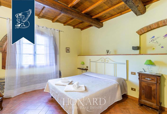 Image No.57-22 Bed Farmhouse for sale