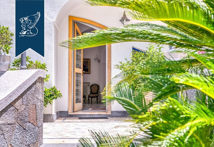 Image No.12-5 Bed Villa for sale