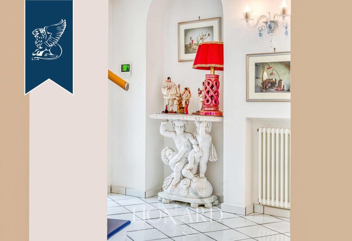 Image No.14-5 Bed Villa for sale