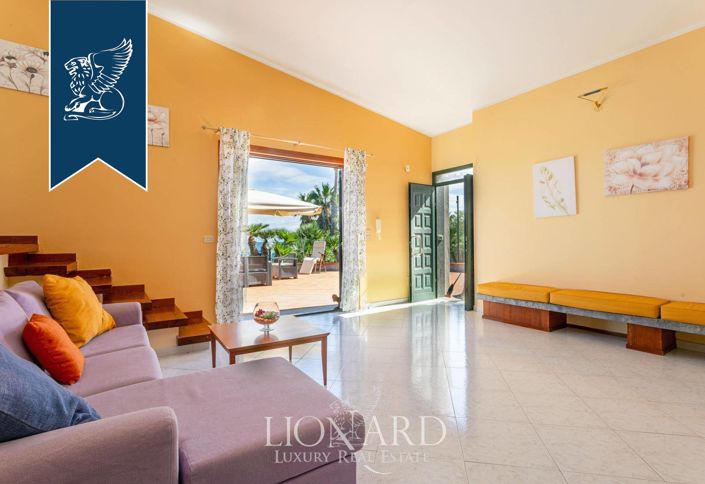 Image No.14-6 Bed Villa for sale