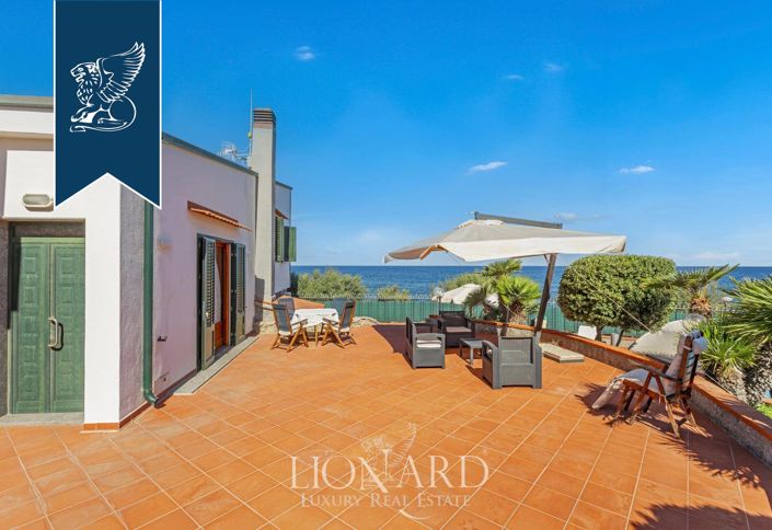 Image No.9-6 Bed Villa for sale