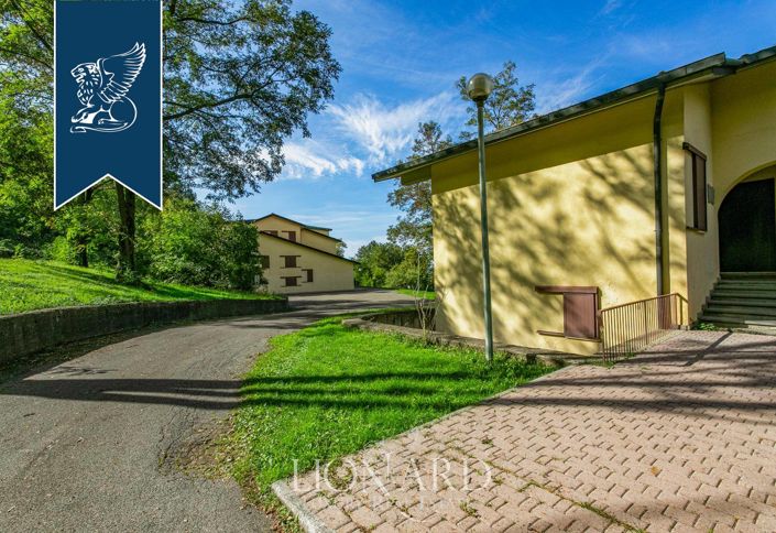 Image No.24-106 Bed Hotel for sale