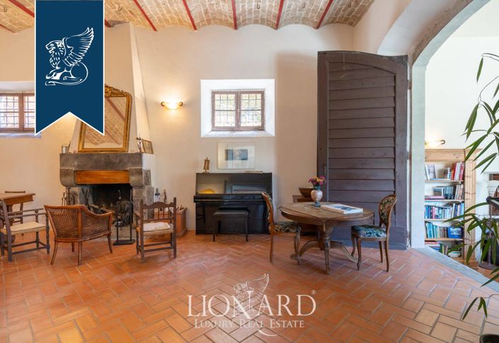 Image No.31-13 Bed Farmhouse for sale