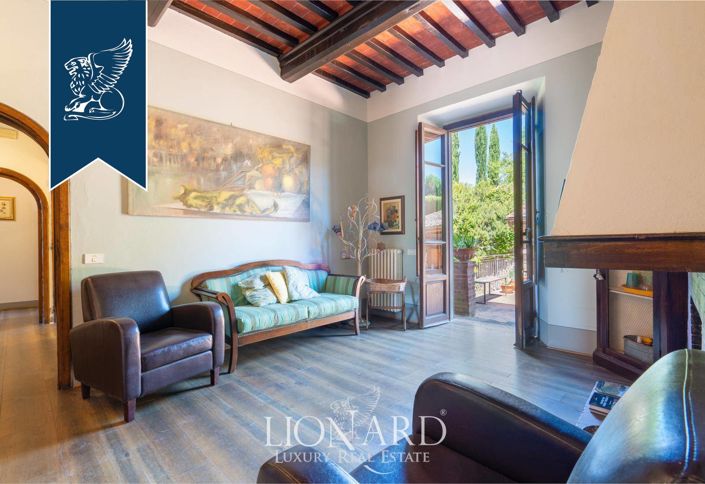 Image No.34-13 Bed Farmhouse for sale