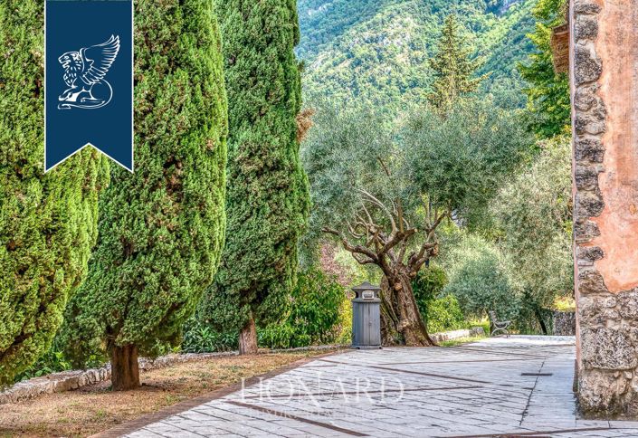 Image No.13-7 Bed Villa for sale