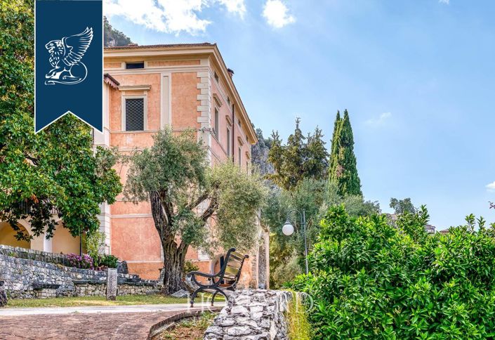 Image No.4-7 Bed Villa for sale