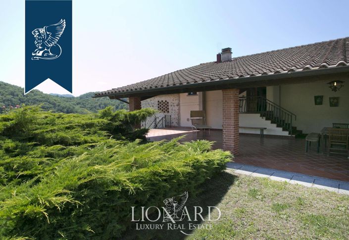 Image No.11-9 Bed Farmhouse for sale