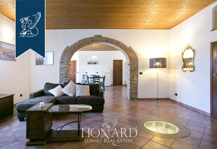 Image No.28-9 Bed Farmhouse for sale