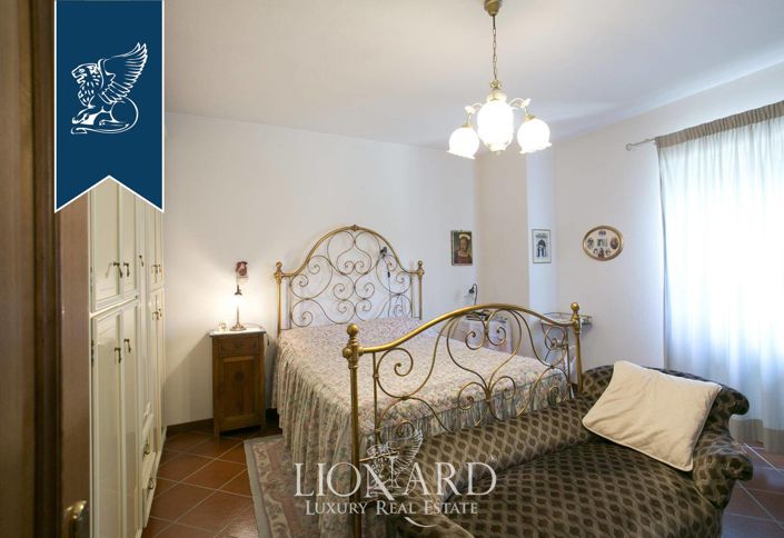 Image No.31-9 Bed Farmhouse for sale