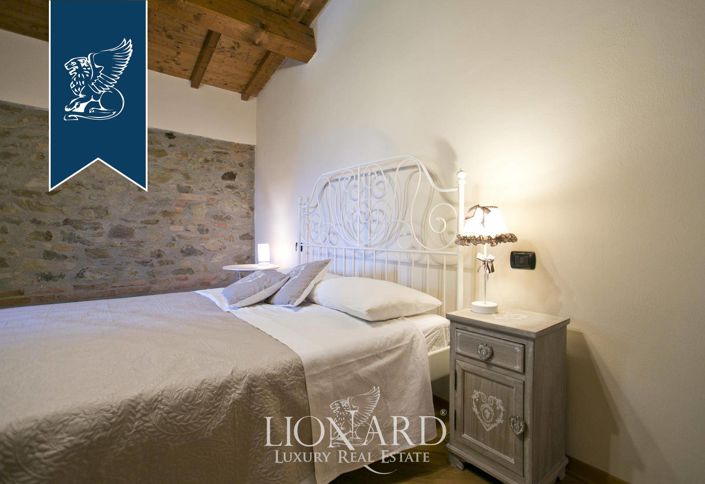 Image No.48-9 Bed Farmhouse for sale