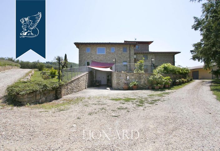 Image No.50-9 Bed Farmhouse for sale