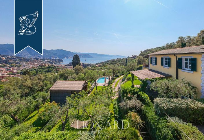 Image No.1-6 Bed Villa for sale