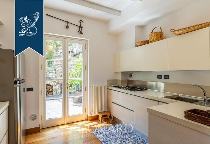 Image No.28-6 Bed Villa for sale