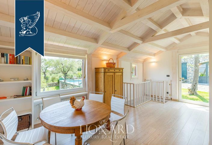 Image No.40-6 Bed Villa for sale