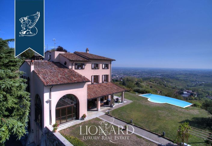 Image No.12-4 Bed Villa for sale