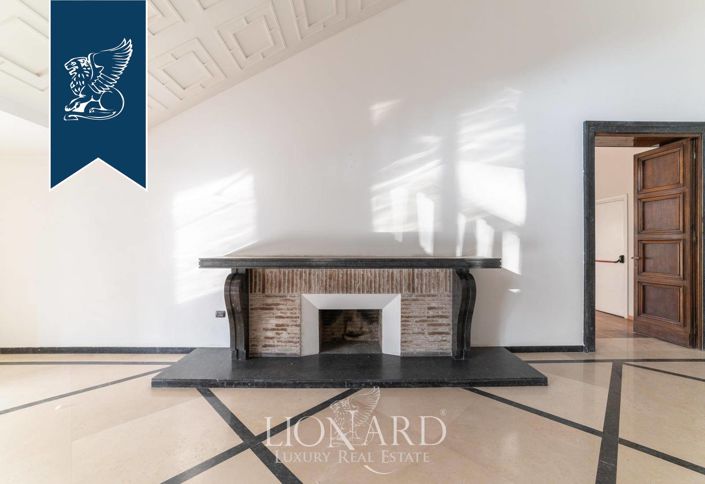 Image No.11-30 Bed Villa for sale