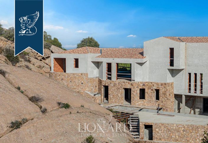 Image No.11-8 Bed Villa for sale