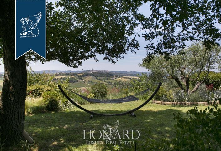 Image No.38-8 Bed Country House for sale