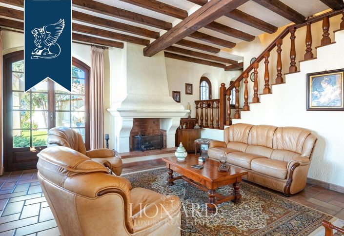 Image No.42-4 Bed Villa for sale