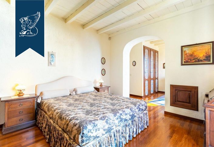 Image No.56-4 Bed Villa for sale