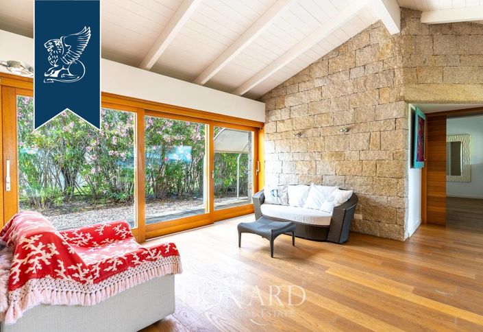 Image No.17-5 Bed Villa for sale