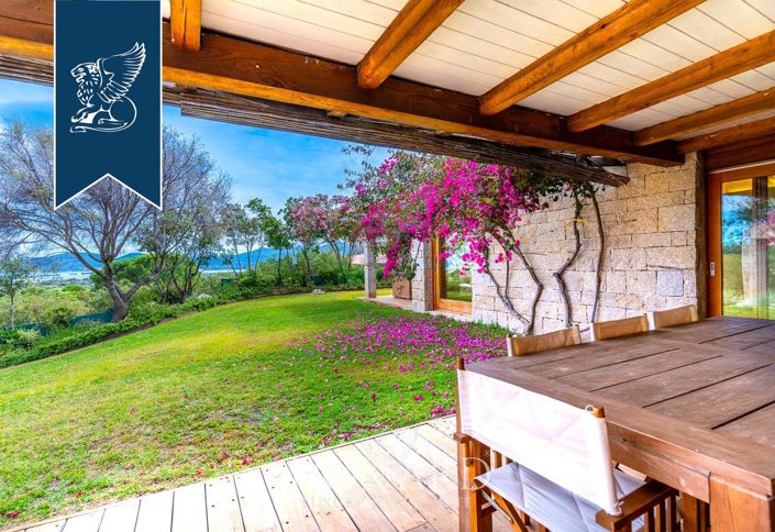 Image No.9-5 Bed Villa for sale