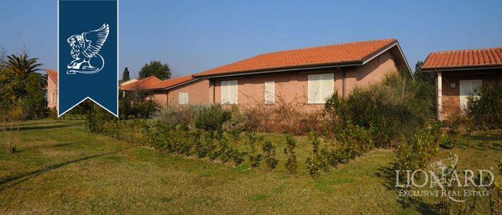 Image No.6-20 Bed Hotel for sale