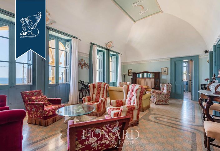 Image No.17-17 Bed Villa for sale