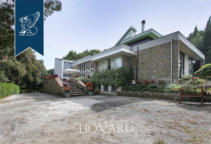 Image No.14-4 Bed Villa for sale